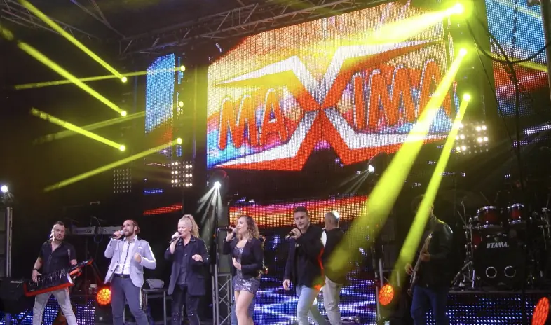 Orquesta La Máxima en la Setmana de Danses de Guadassuar
