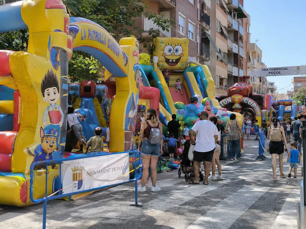 Animación infantil y atracciones para fiestas en Valencia — Multiocio