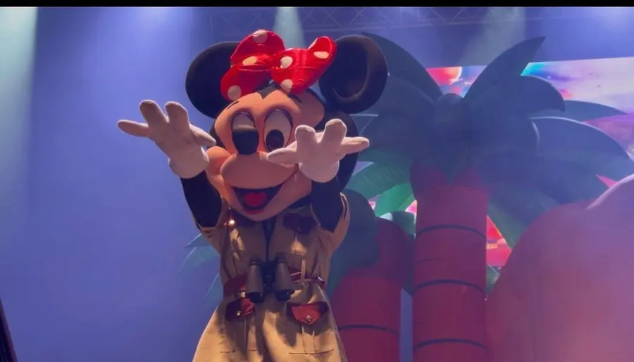 Minnie Exploradora en la sorpresa final de Safari Party